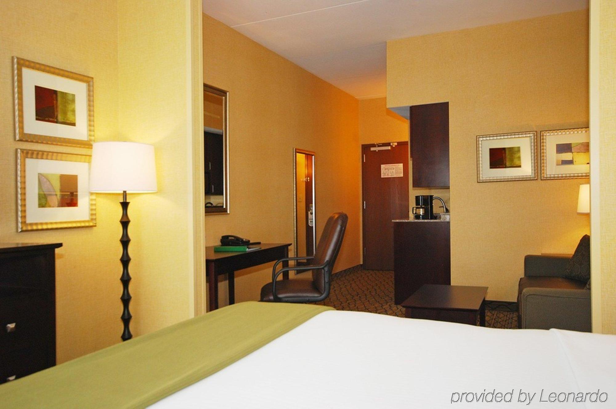 Holiday Inn Express And Suites Kittanning, An Ihg Hotel エクステリア 写真