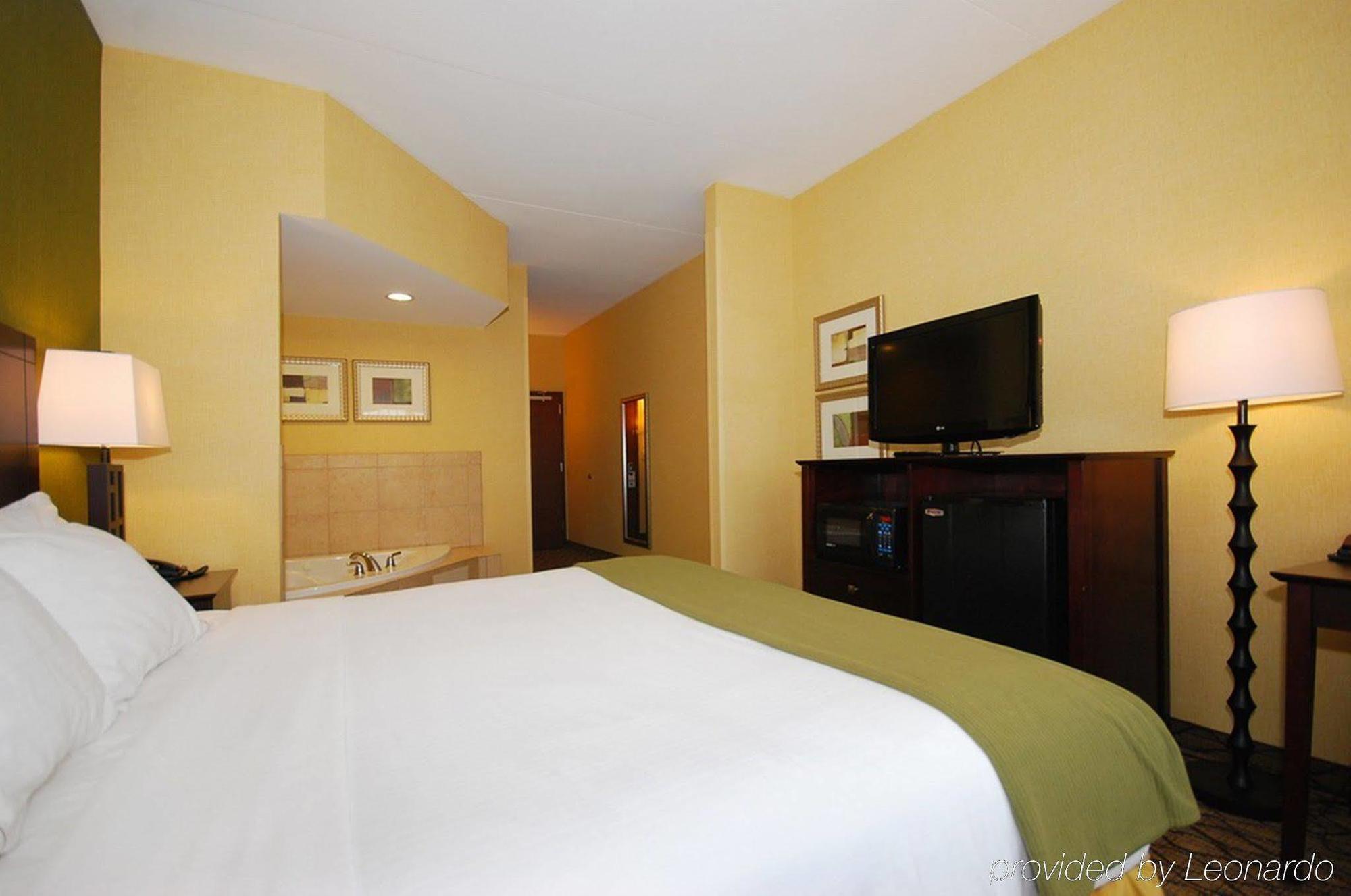 Holiday Inn Express And Suites Kittanning, An Ihg Hotel エクステリア 写真