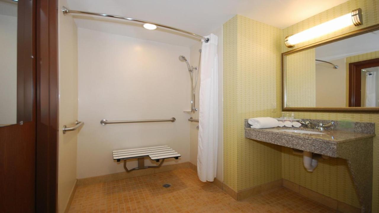 Holiday Inn Express And Suites Kittanning, An Ihg Hotel エクステリア 写真